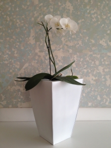 Kvetináč pozinkovaný plech biely